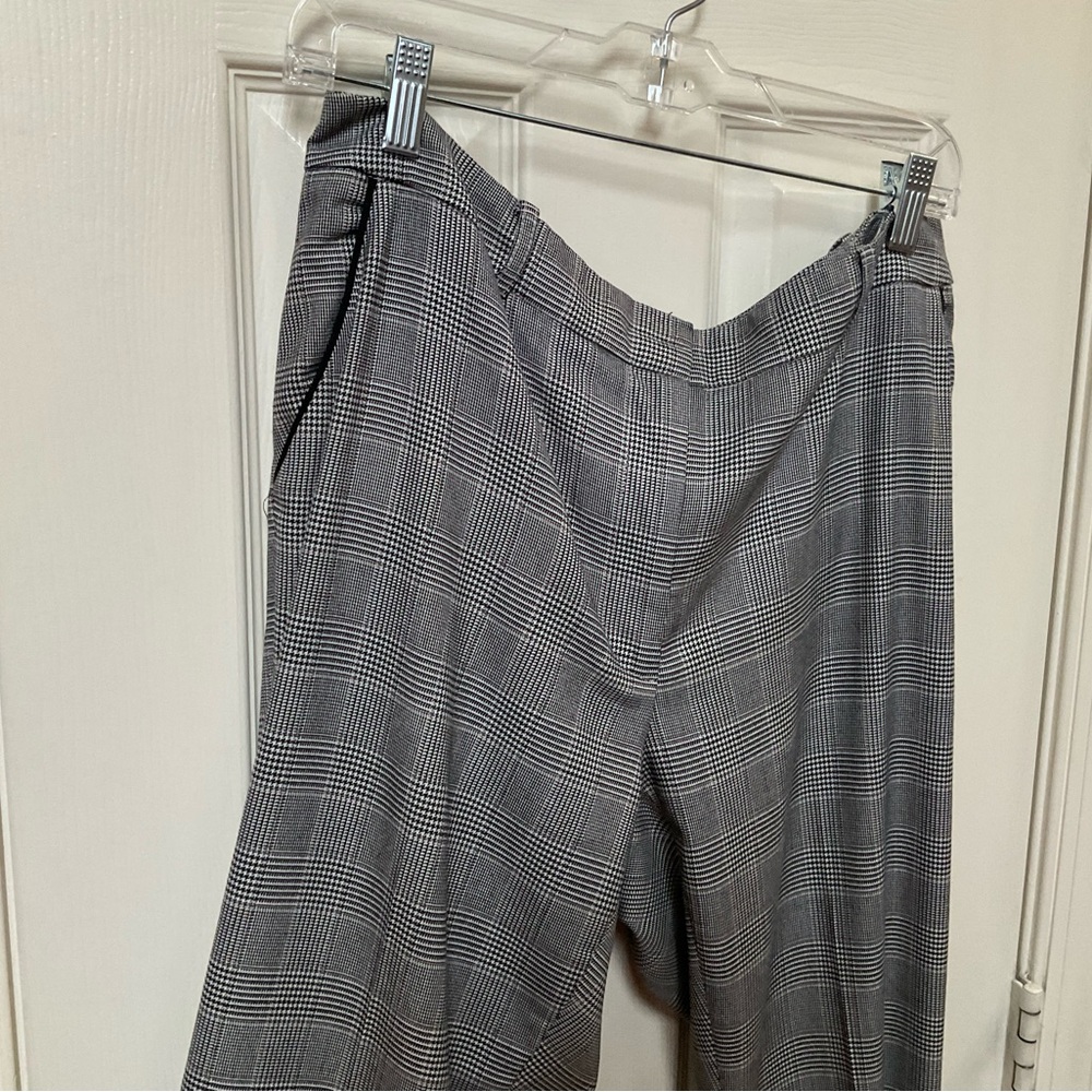 White House Black Market Plaid Pants - Picture 6 of 8